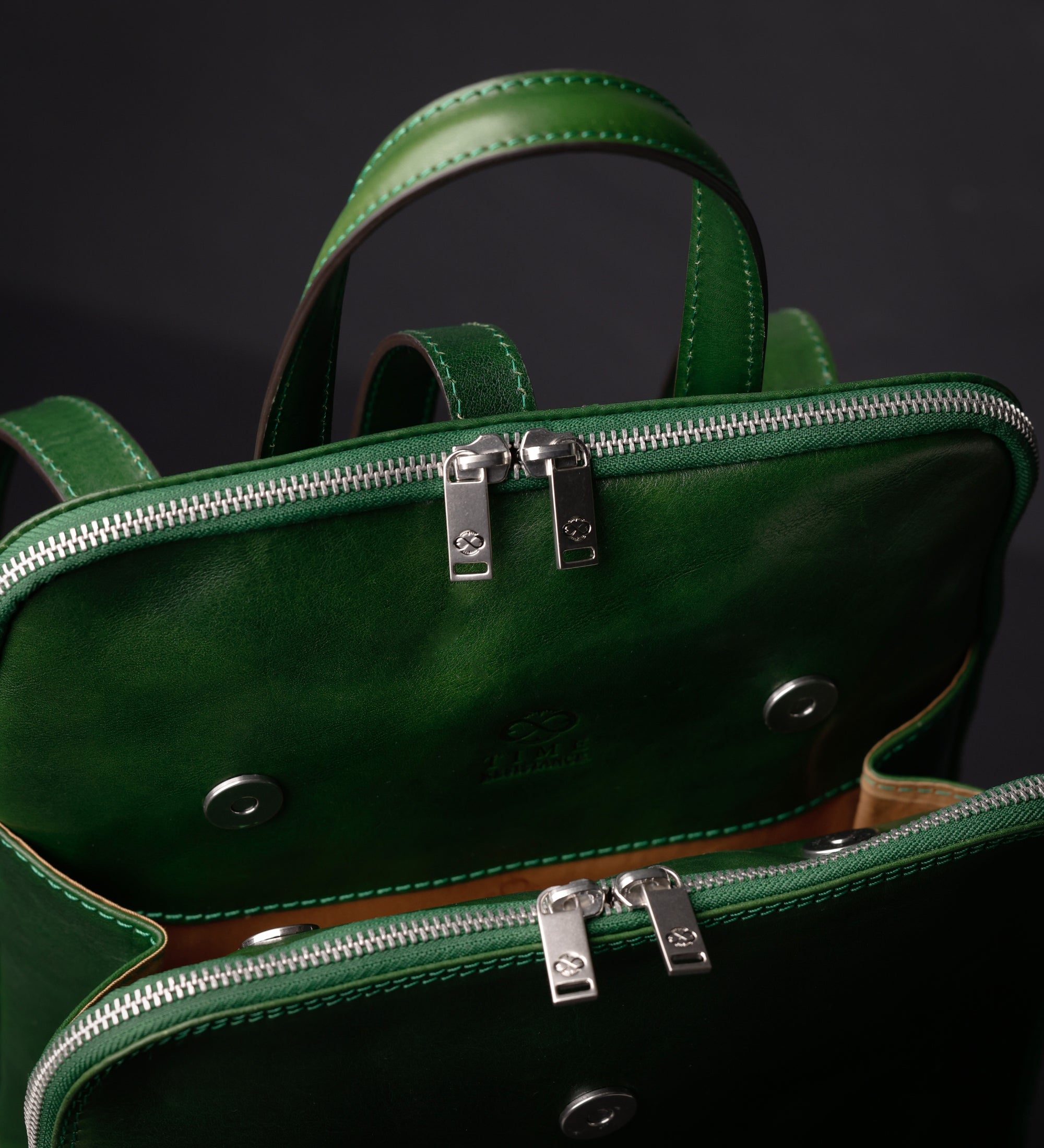 Women’s Convertible Leather Backpack Shoulder Bag