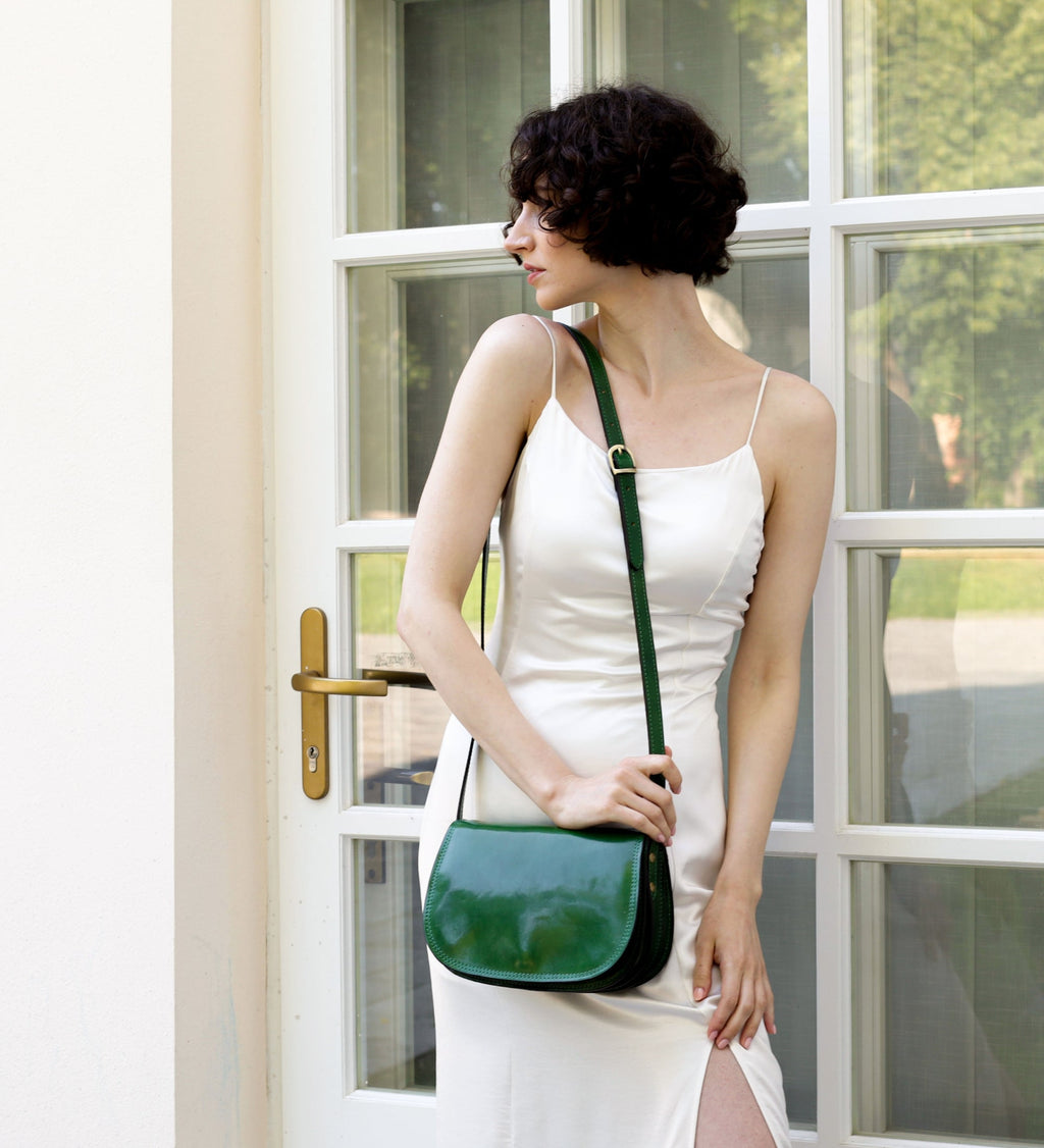 Full-Grain Leather Messenger Bag – Moonfleet