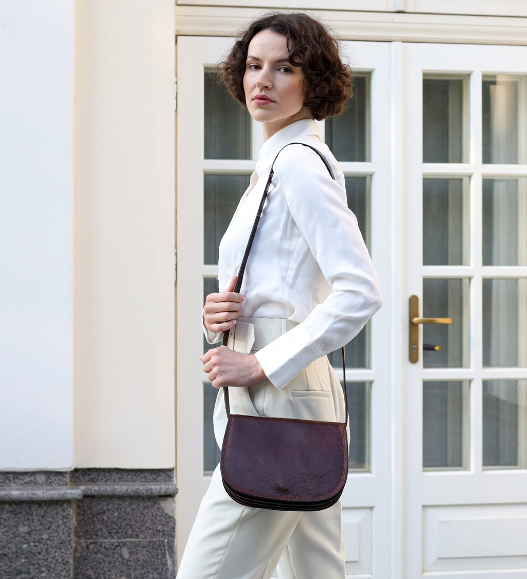 Full-Grain Leather Messenger Bag – Moonfleet