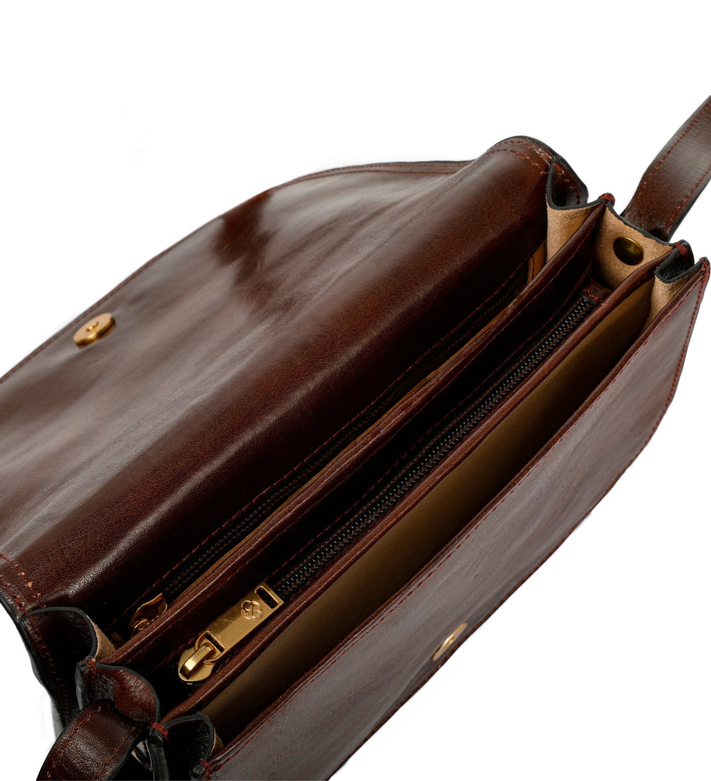 Full-Grain Leather Messenger Bag – Moonfleet