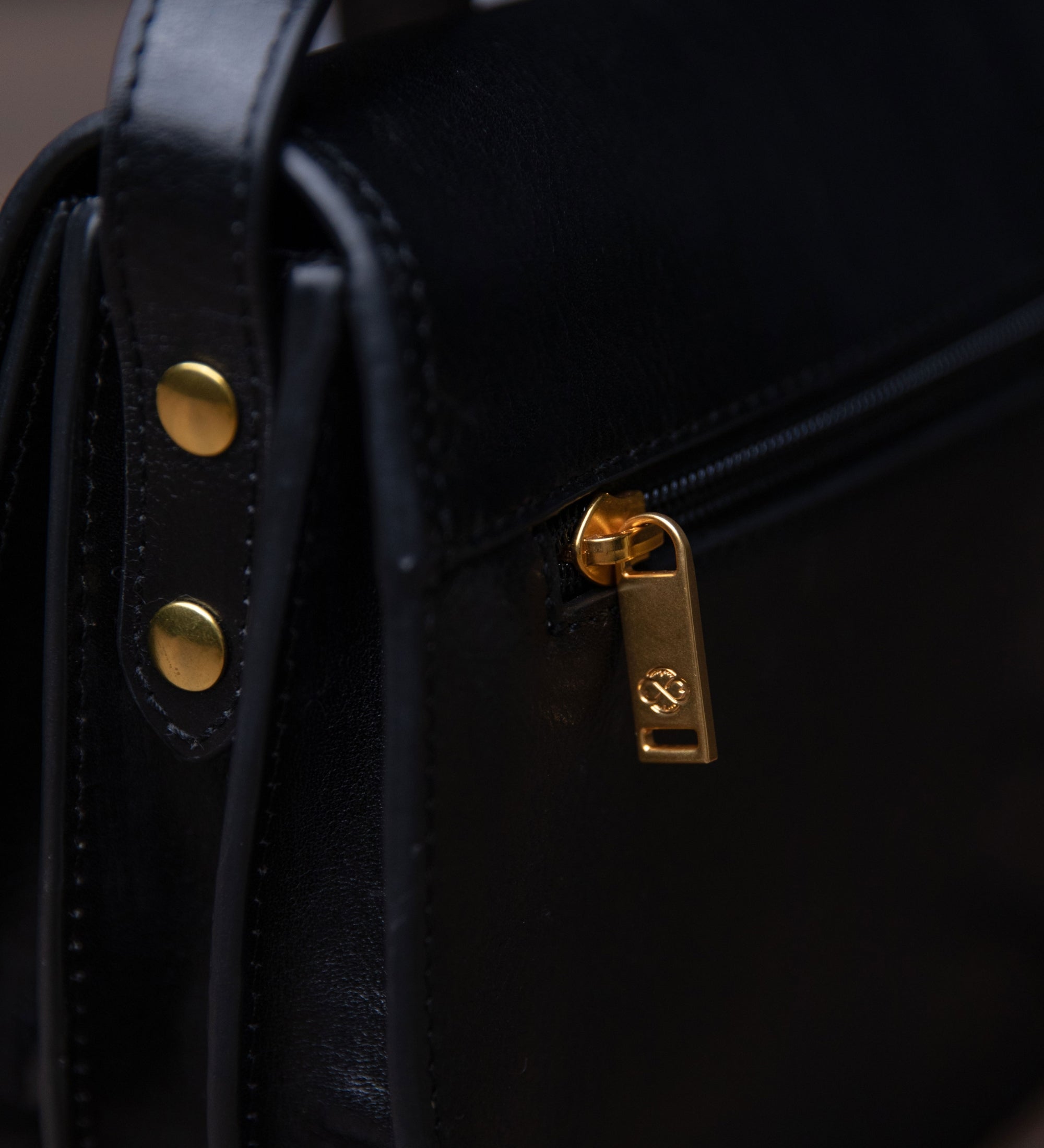 Full-Grain Leather Messenger Bag – Moonfleet