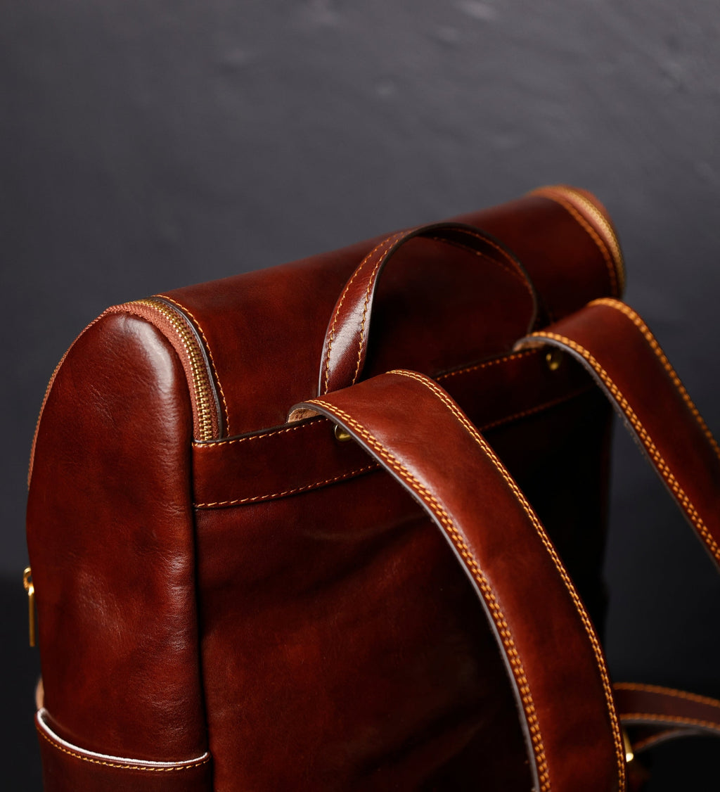 Women’s Full-Grain Leather Backpack – Tall Flap