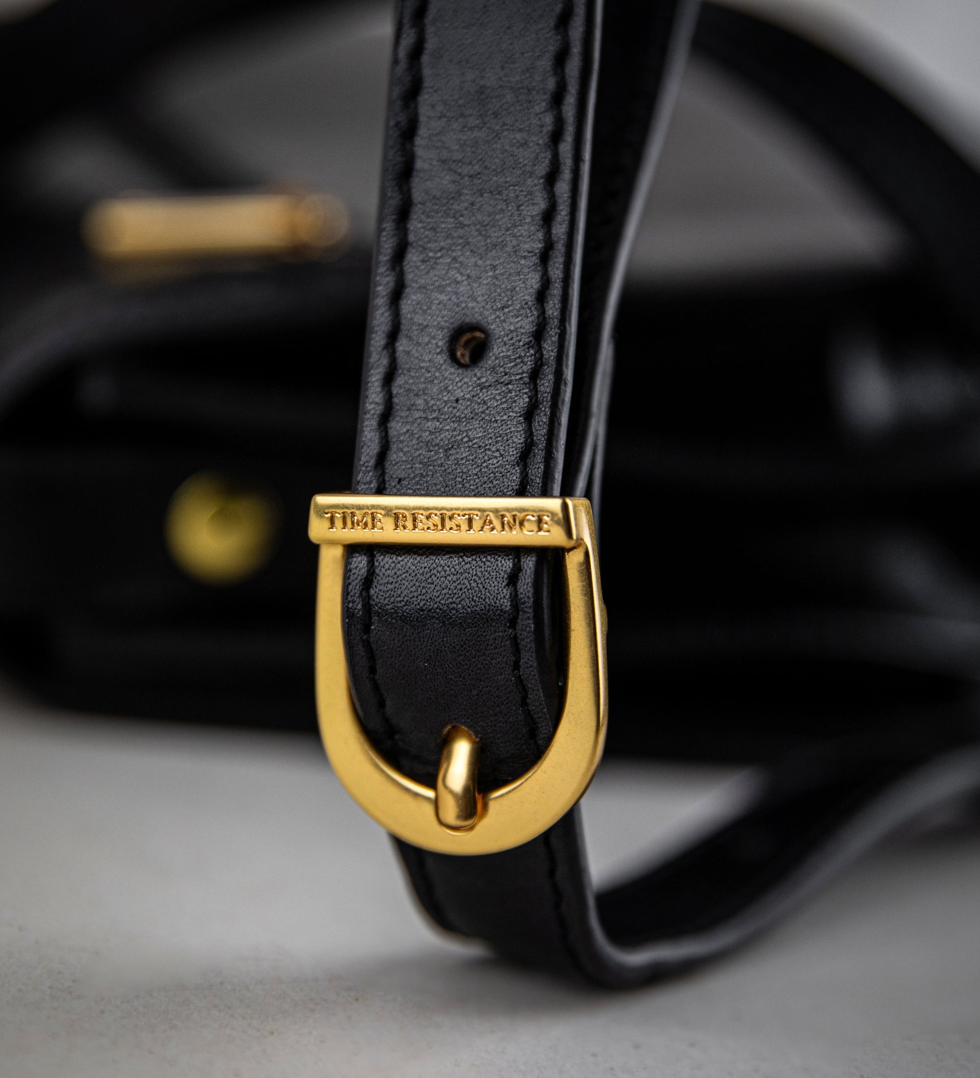 Full-Grain Leather Messenger Bag – Moonfleet